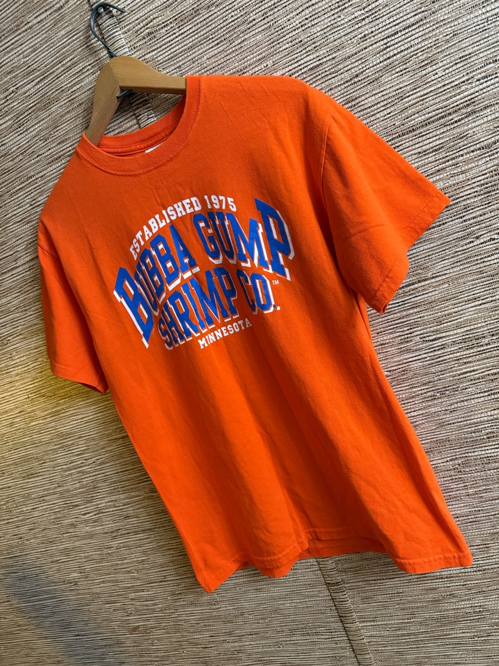 Bubba Gump Shrimp Co. T-Shirt Minnesota Unisex Medium Orange
